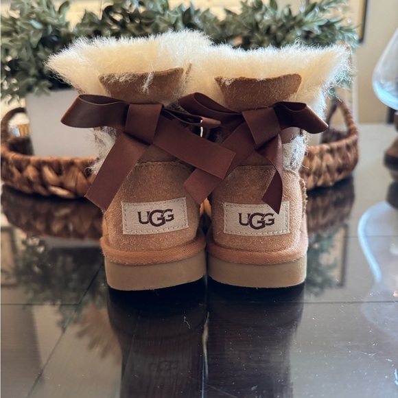 UGG Other - Toddler bow UGG boots